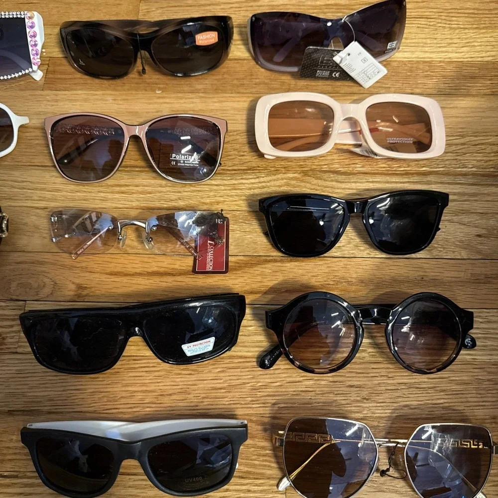 The Unbranded Brand this lot